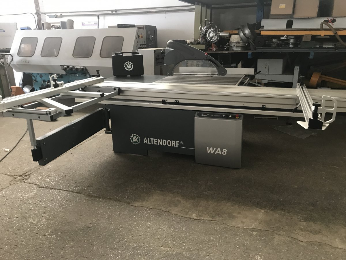 Photo Altendorf Scie circulaire à format WA8TE