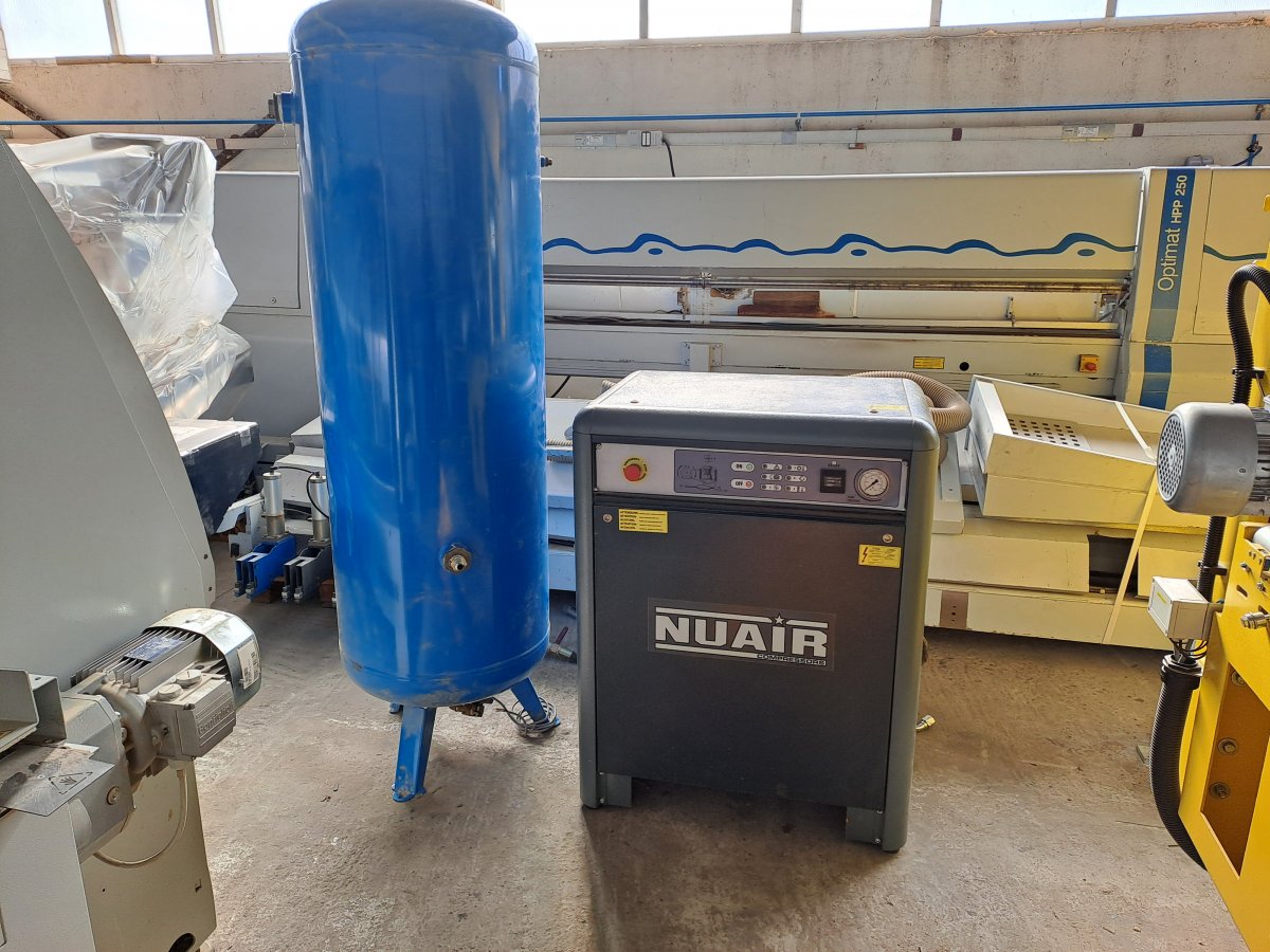 Photo COMPRESSEUR A PISTON NUAIR