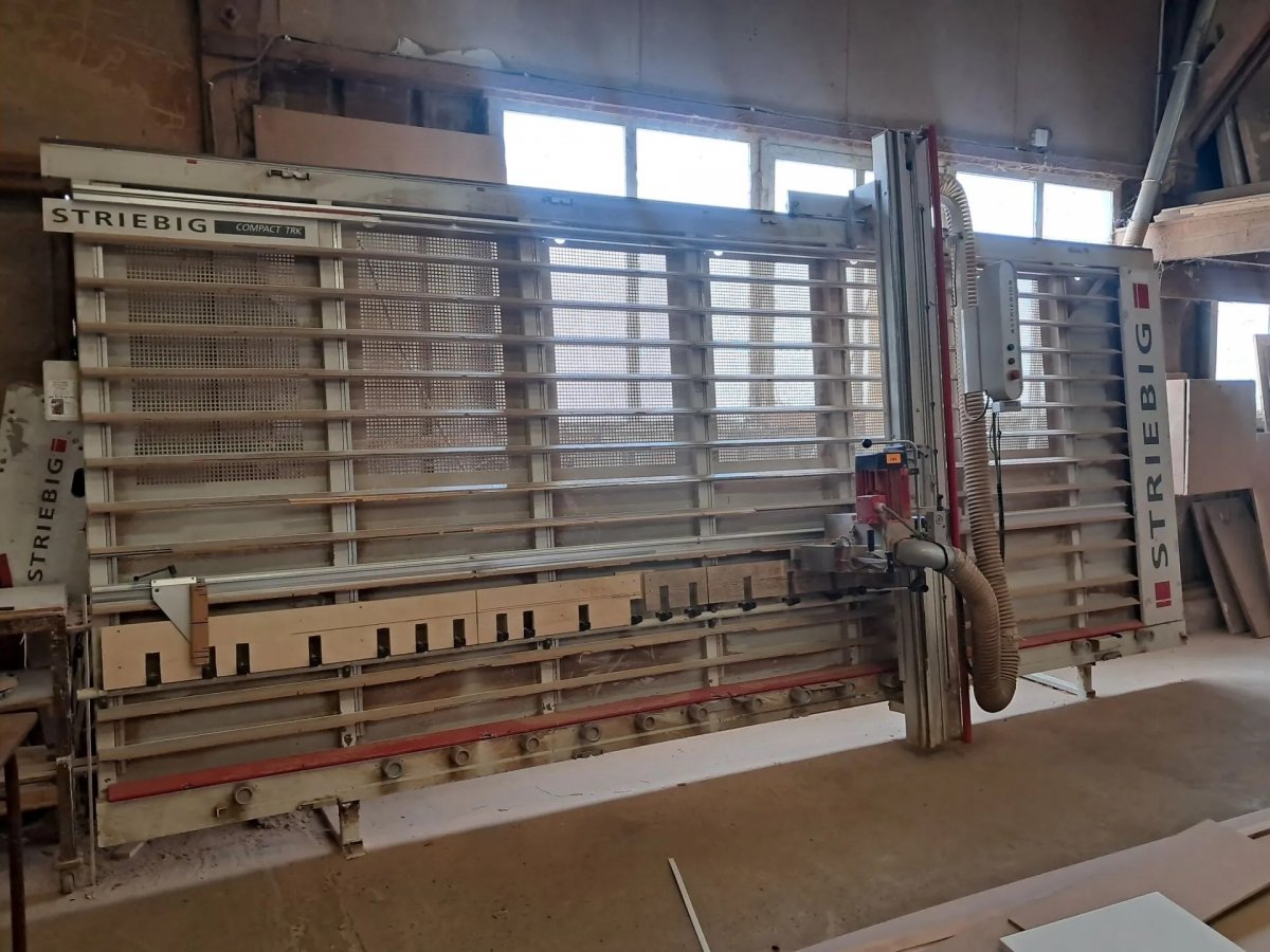 Photo Scie à Panneaux STRIEBIG COMPACT TRK  5207 C