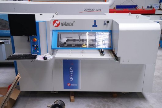 Photo SPEEDY II machining and drilling center from below