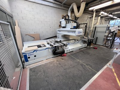 Photo Centre d'usinage WEEKE OPTIMAT BHC 550  4 axes