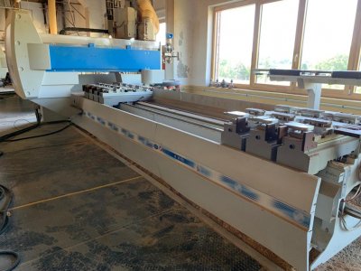Photo Centre d'usinage MASTERWOOD 4 WIN Spéciale fabrication menuiserie extérieur bois