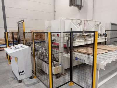 Photo Panneauteuse ORMA High Frequency Press 