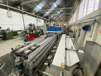 Photo Centre d'usinage MASTERWOOD 4 WIN Spéciale fabrication menuiserie extérieur bois