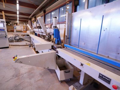 Photo Entailleuse MASTERWOOD OMB1 CN3 KF avec chargement et déchargement automatique