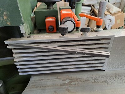 Photo TOUPIE CHAMBON 328 AVEC ENTRAINEUR MASTERWOOD