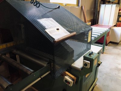 Photo Tronçonneuse avec rouleaux d'avance automatique AGAZZANI T17