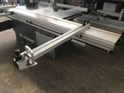 Photo Altendorf Scie circulaire à format WA8TE