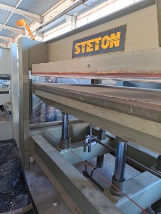 Photo Presse Hydraulique à Plateaux chauffants STETON