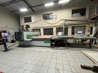 Photo Centre d'usinage BIESSE Rover KFT-2231