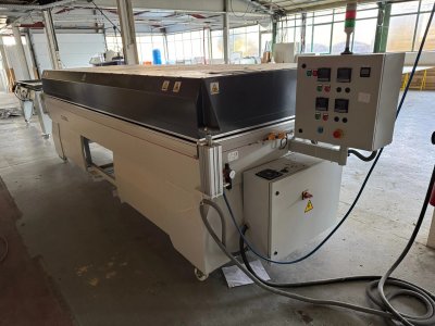 Photo Four électrique GLOBAL VACUUM PRESSES