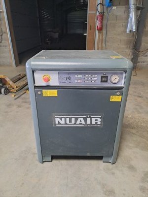 Photo COMPRESSEUR A PISTON NUAIR