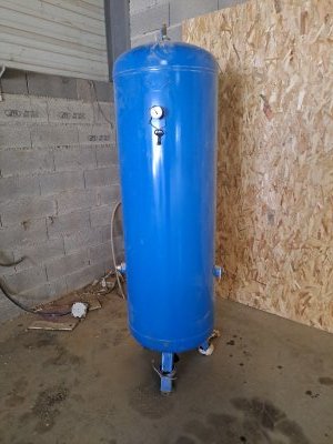 Photo COMPRESSEUR A PISTON NUAIR