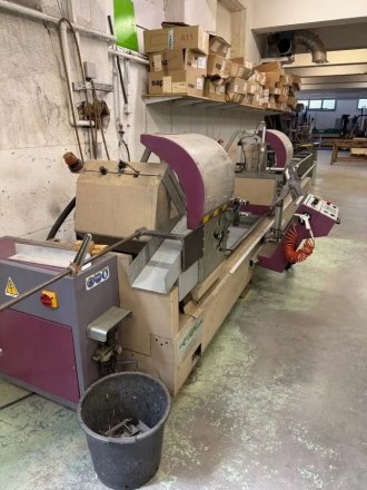 Photo Scie double tête Fom type Bz Alva 500 A modèle Xz 10 5000mm