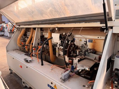 Photo PLAQUEUSE DE CHANT BIESSE AKRON 1320