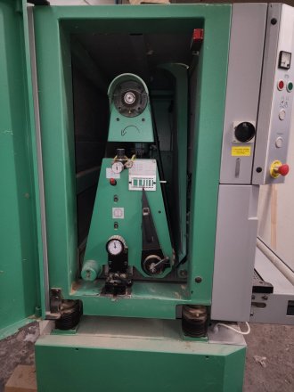 Photo Ponceuse Large Bande KUNDIG PRIMO 1100-E