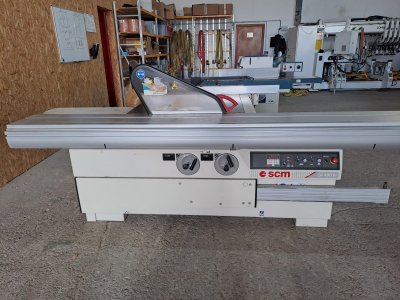 Photo Scie à Format SCM SI 400N