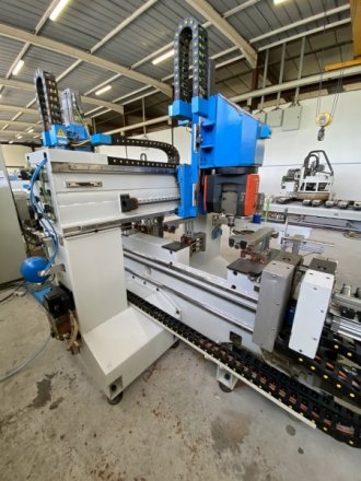 Photo Ligne WORKING PROCESS SAPIENS 1001 Spéciale menuiserie extérieur bois