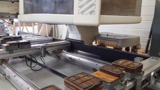 Photo Centre d'usinage BIESSE Rover 24 L